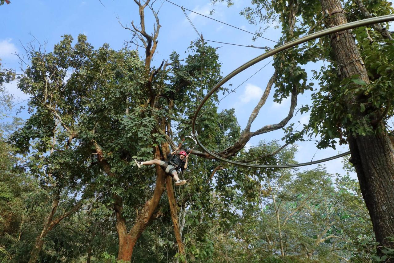 Whistling Woodzs Resort Dandeli Bagian luar foto